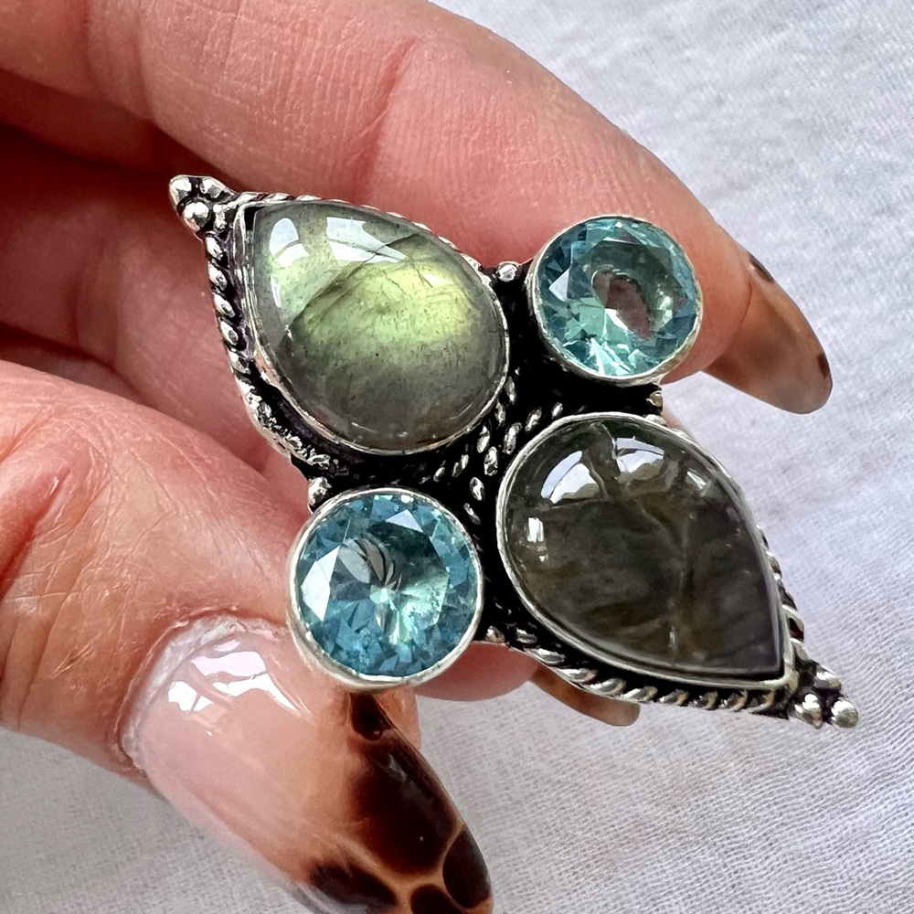 925 WOW WOW! Flash Labradorite + Blue Topaz Ring 7.5